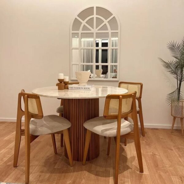 Regalia Luxe Dining Set