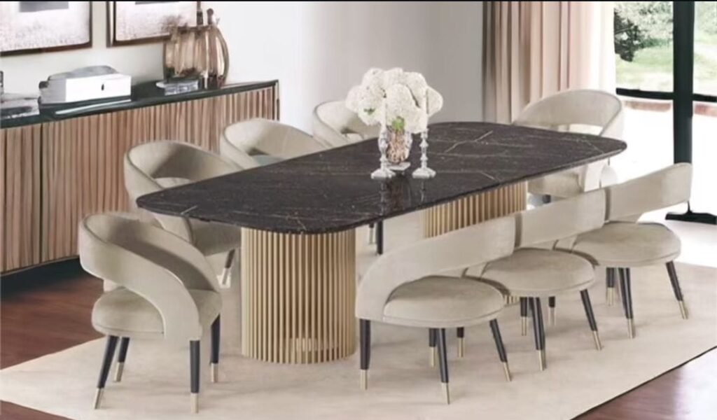 Solheim Dining Set