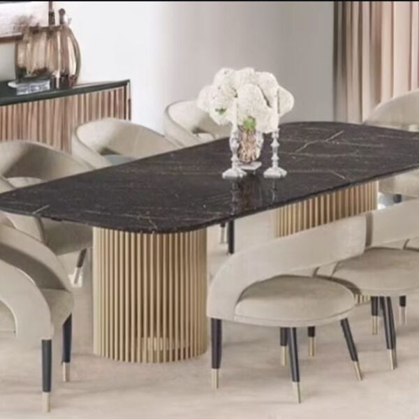 Solheim Dining Set