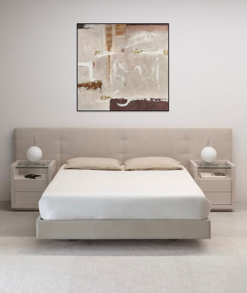 linear luxe