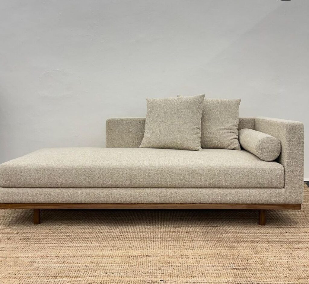 Sandstone Lounger